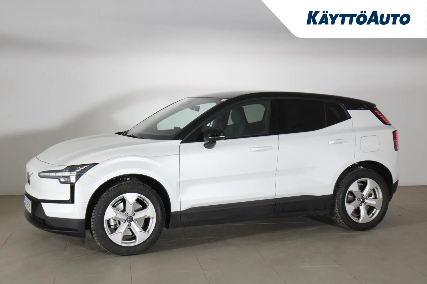 VOLVO EX30 JNO-576 carousel image