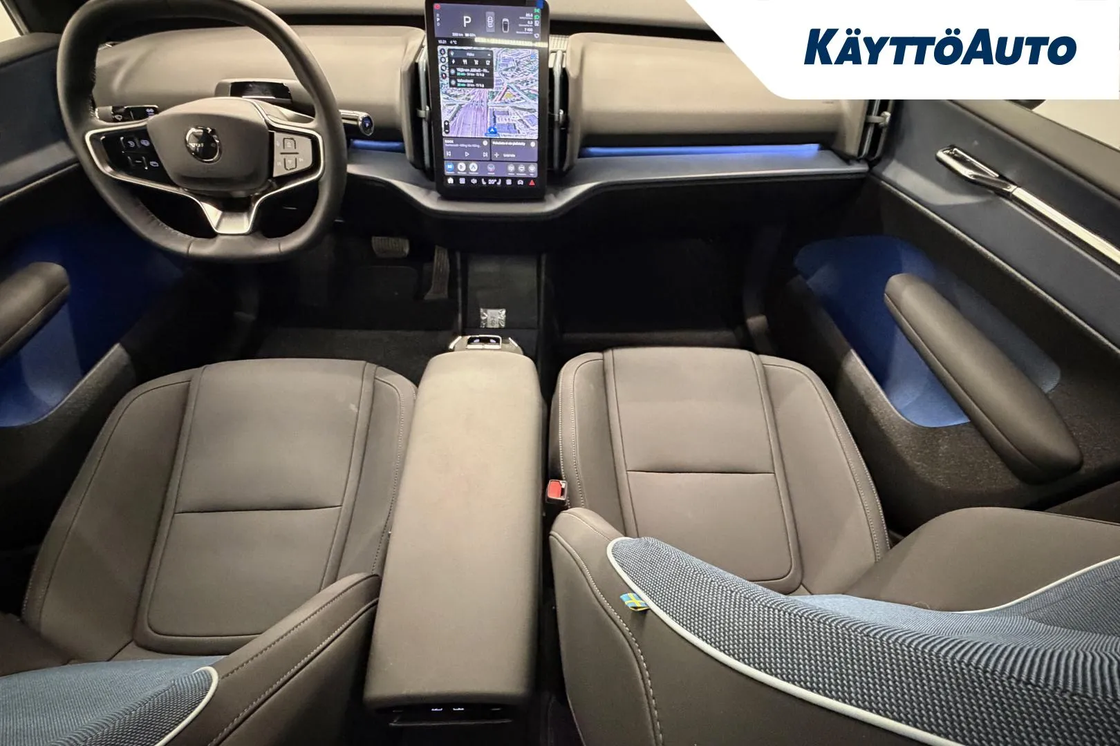 VOLVO EX30 JNO-576 carousel image