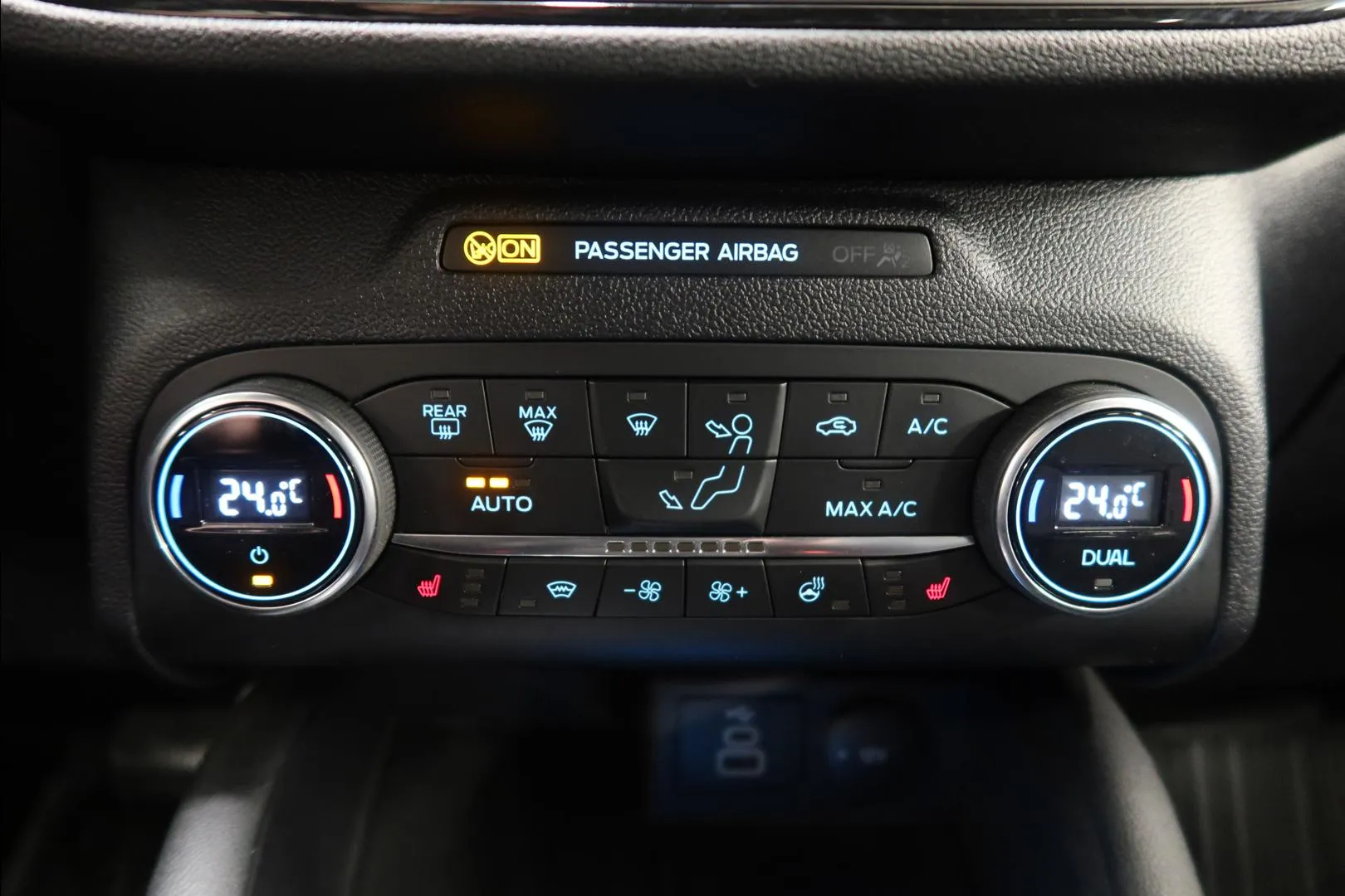 Ford Kuga IPV-458 carousel image