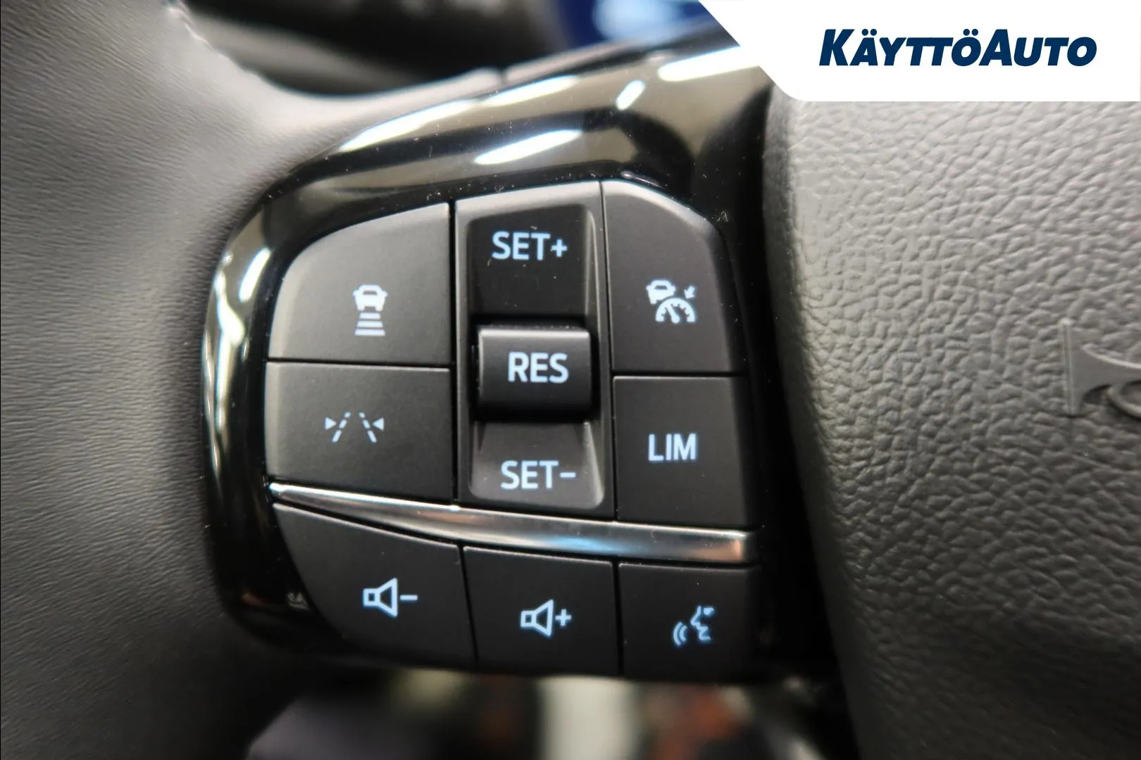 Ford Kuga LTJ-538 carousel image