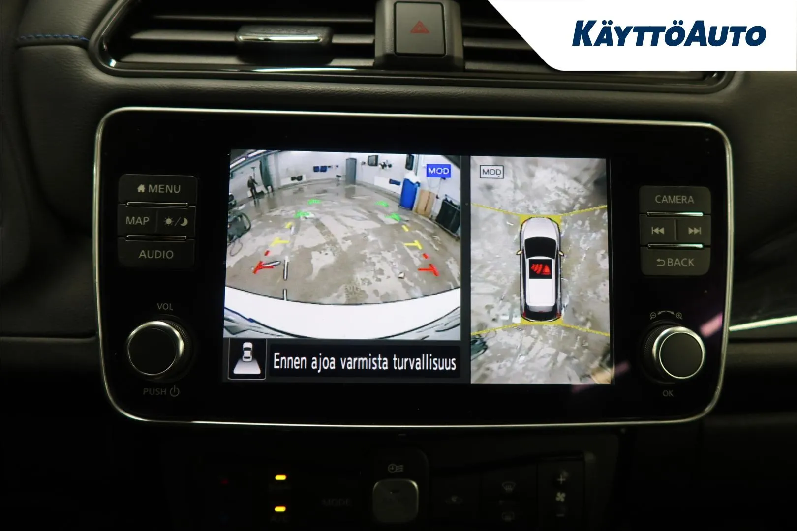 Nissan Leaf KUT-960 carousel image