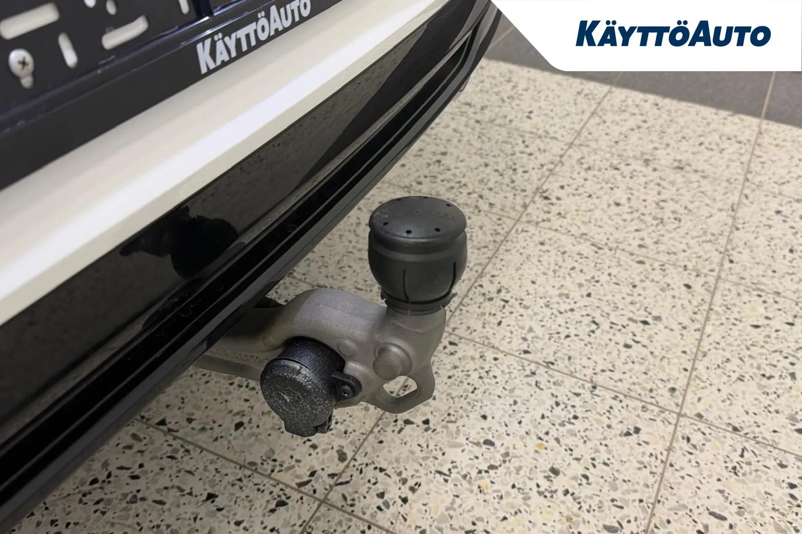 Mercedes-Benz CLA SRR-579 carousel image