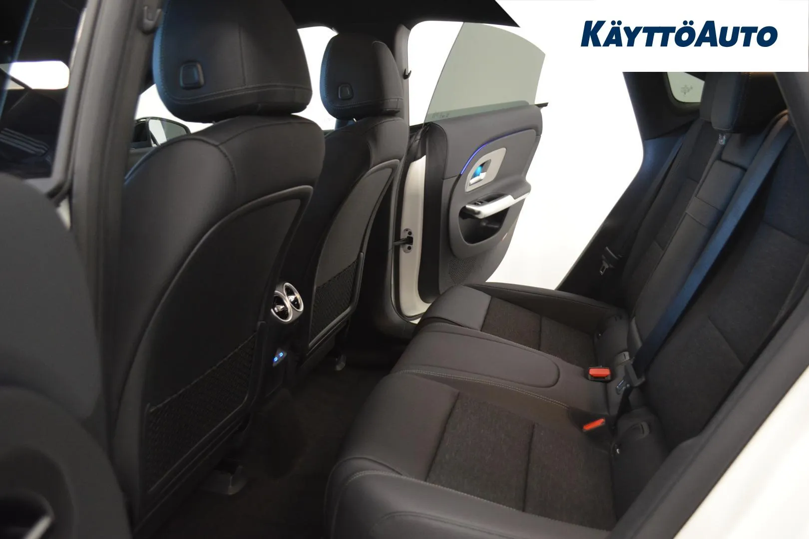 Mercedes-Benz CLA SRR-579 carousel image