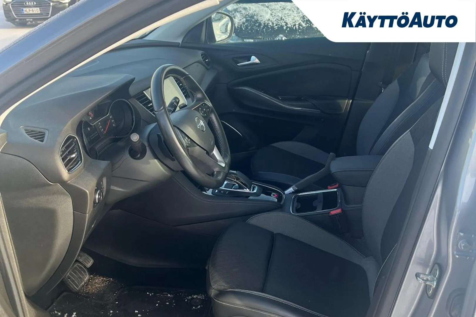 OPEL Grandland X ZNT-691 carousel image