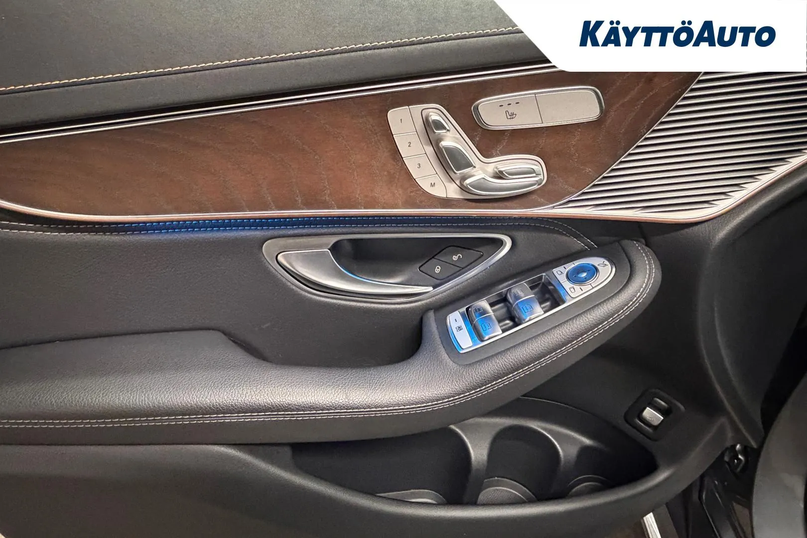 MERCEDES-BENZ EQC RVC-771 carousel image