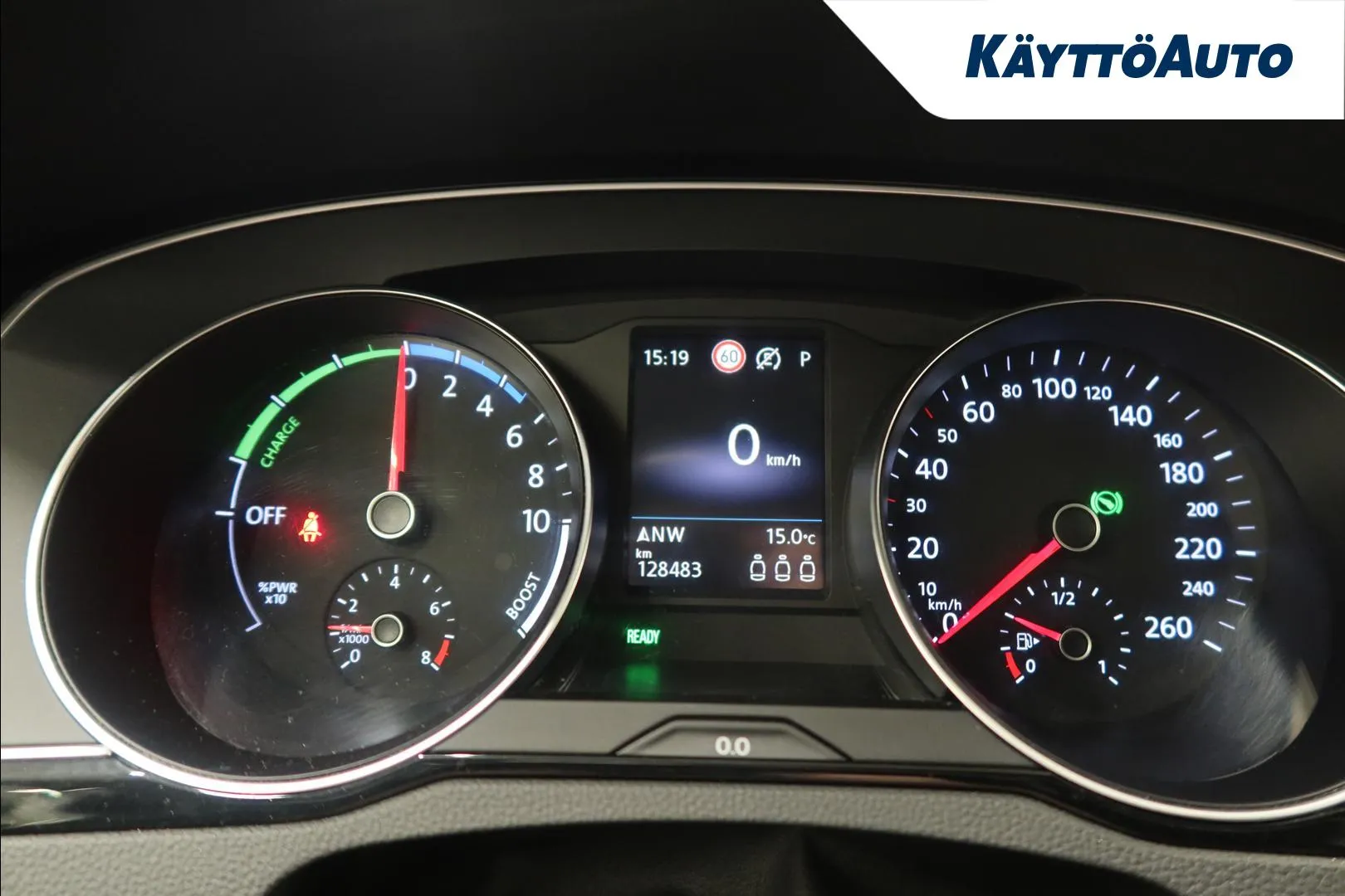 VOLKSWAGEN Passat MVY-822 carousel image