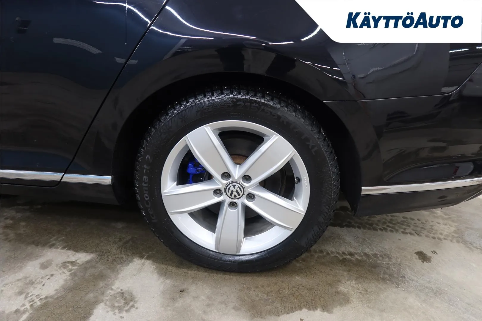 VOLKSWAGEN Passat MVY-822 carousel image