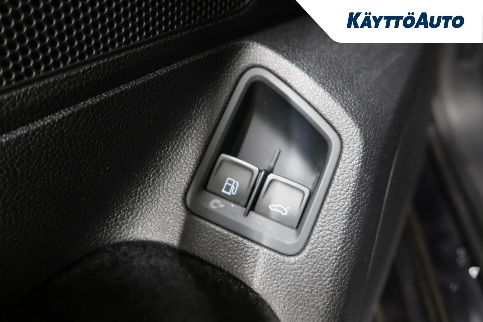 VOLKSWAGEN Passat MVY-822 carousel image