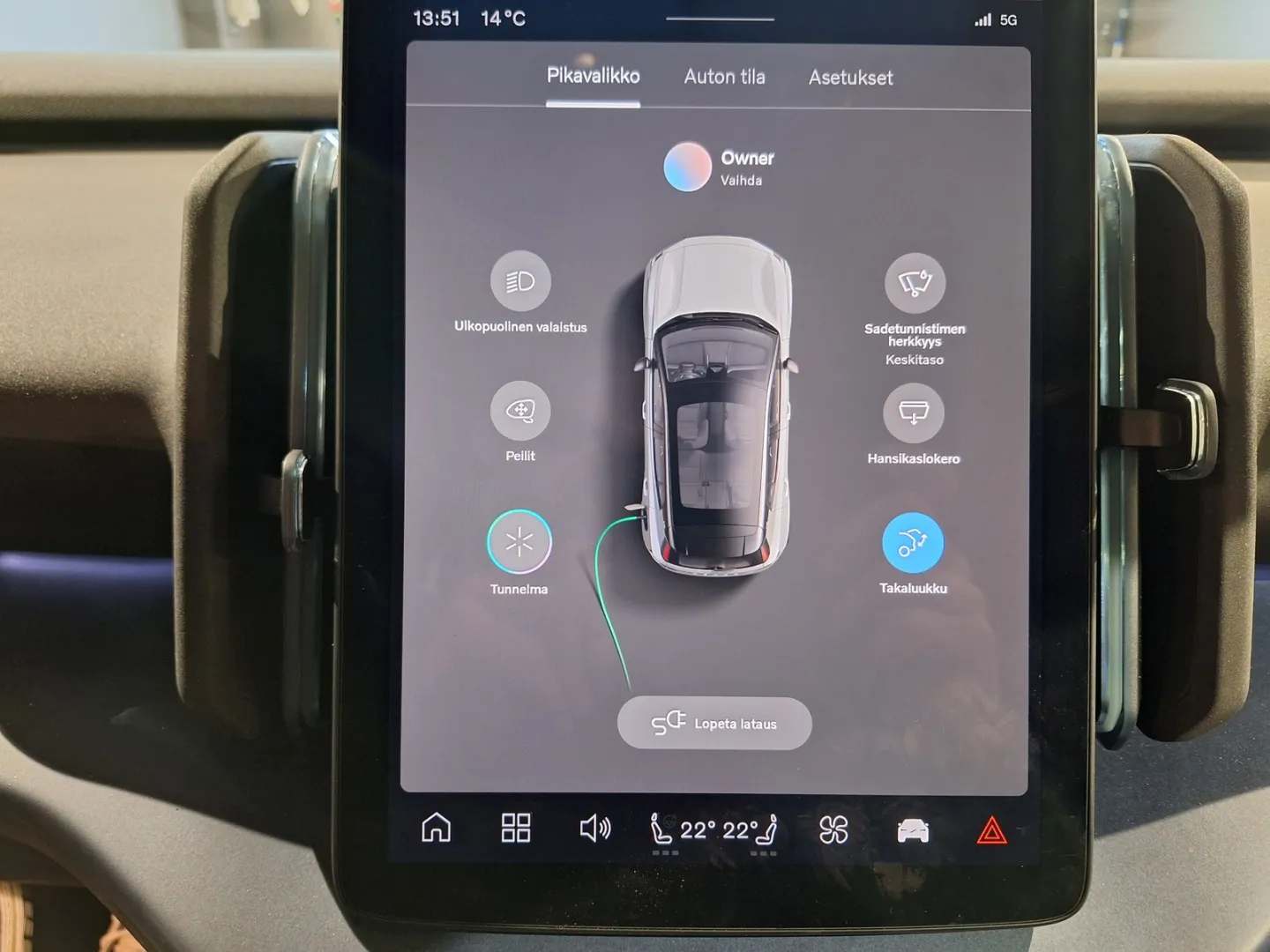 VOLVO EX30 RVO-292 carousel image