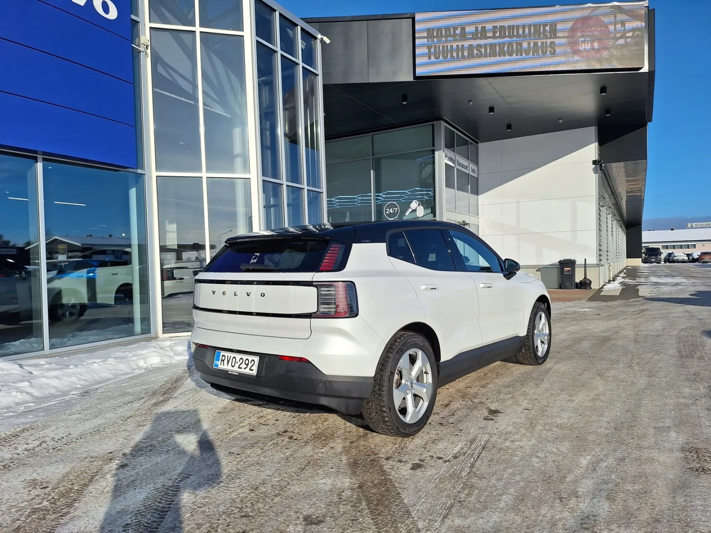 VOLVO EX30 RVO-292 carousel image