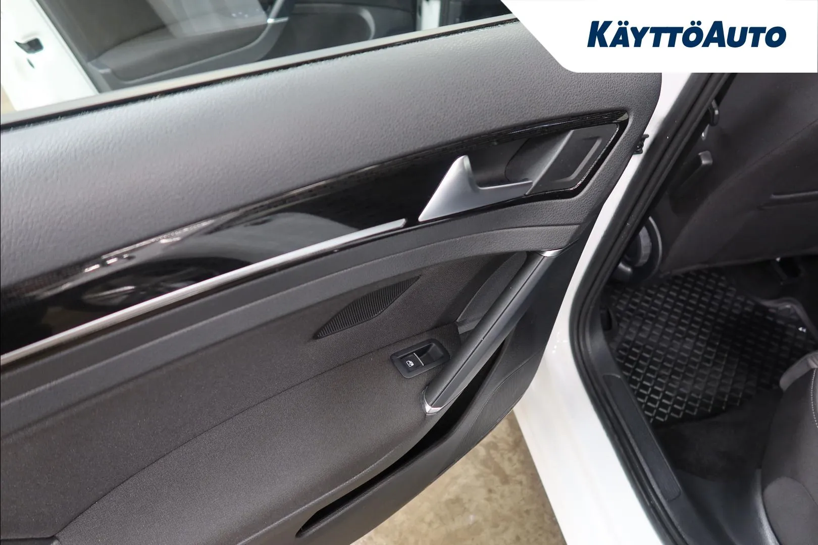 VOLKSWAGEN Golf CNI-431 carousel image