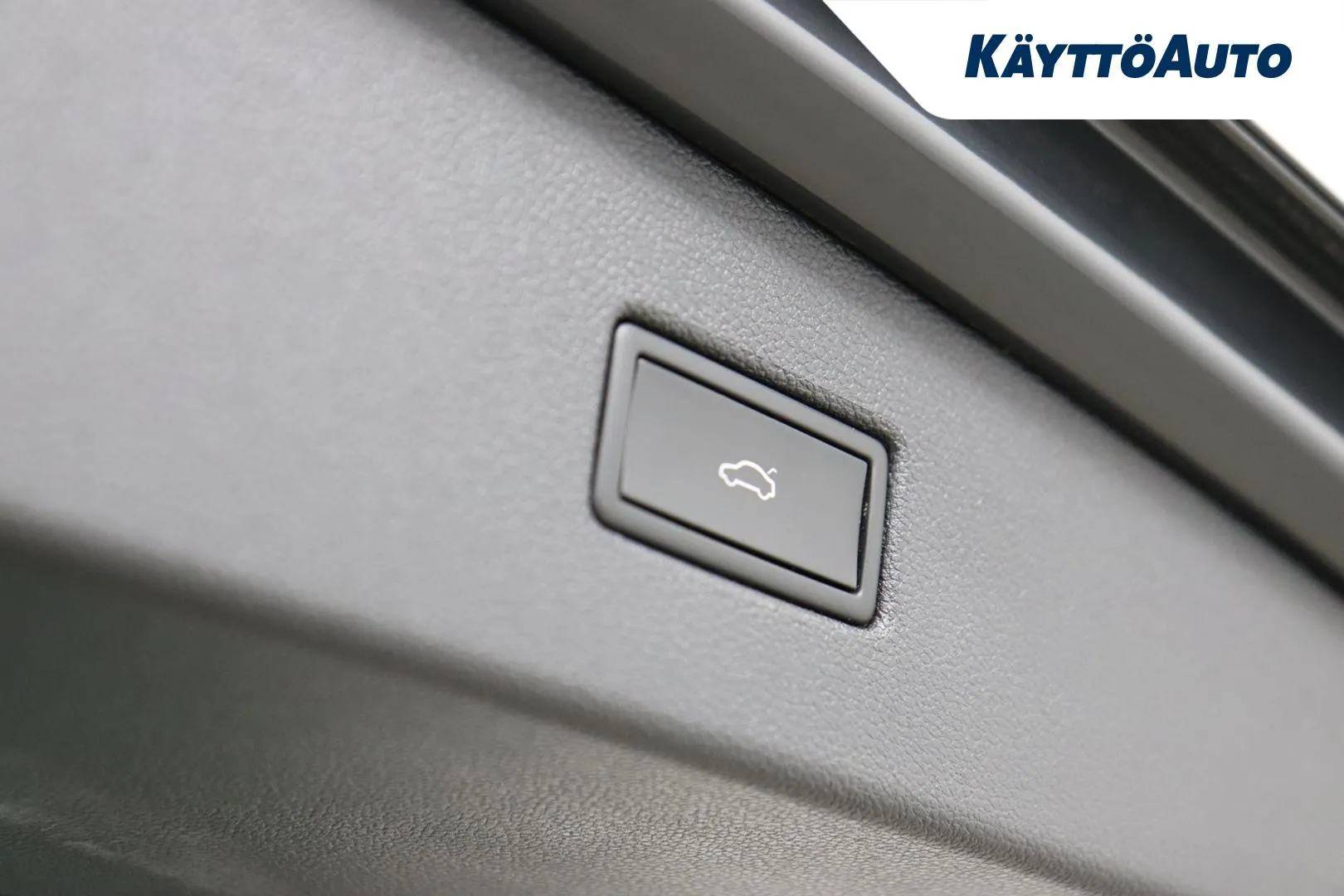 VOLKSWAGEN Tiguan XRT-112 carousel image