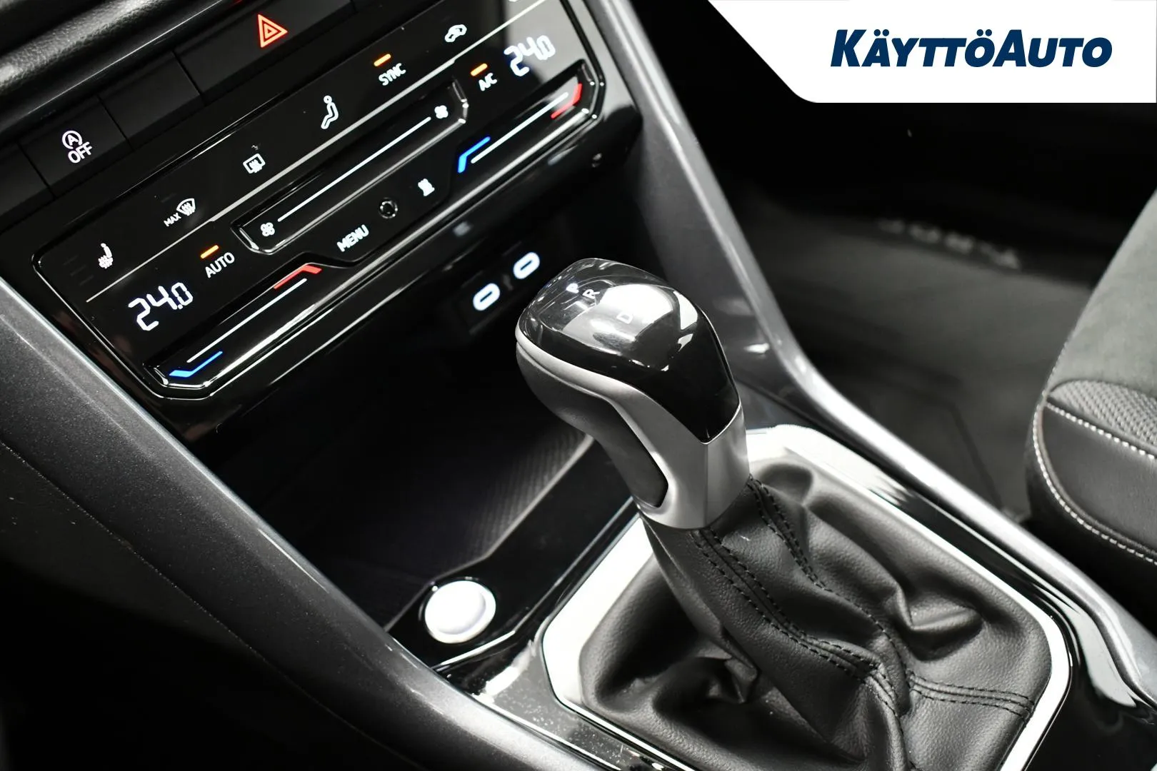 VOLKSWAGEN T-Roc JNK-636 carousel image