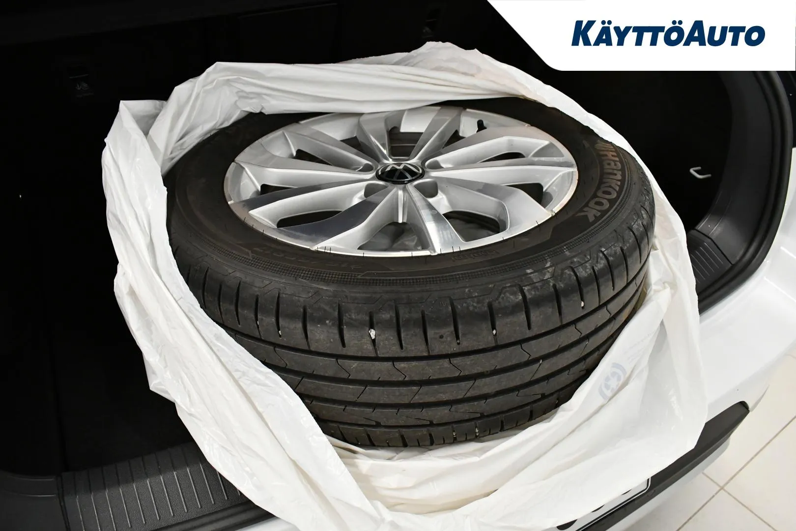 VOLKSWAGEN T-Roc JNK-636 carousel image