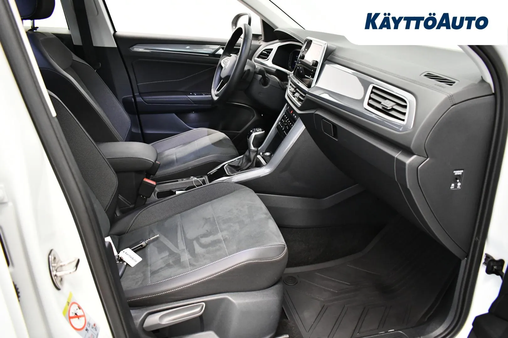 VOLKSWAGEN T-Roc JNK-636 carousel image