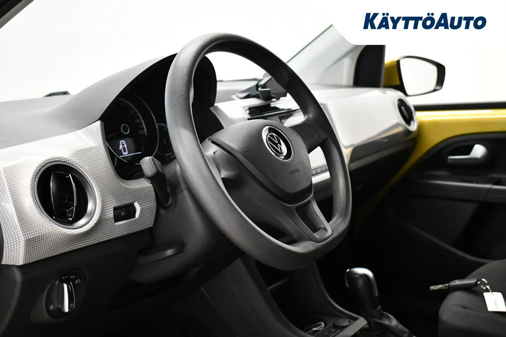 VOLKSWAGEN up! COU-924 carousel image