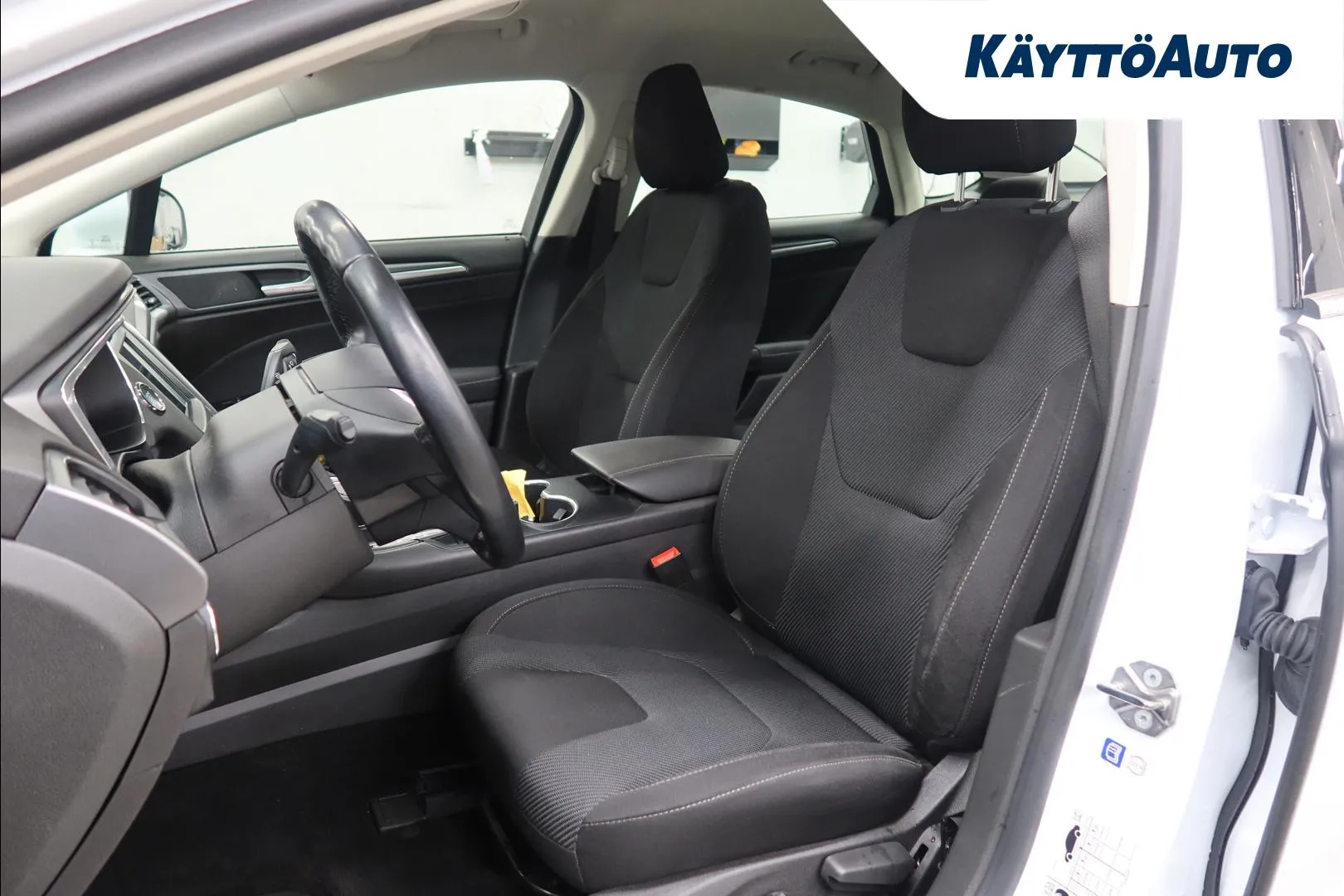 Ford Mondeo EPL-908 carousel image