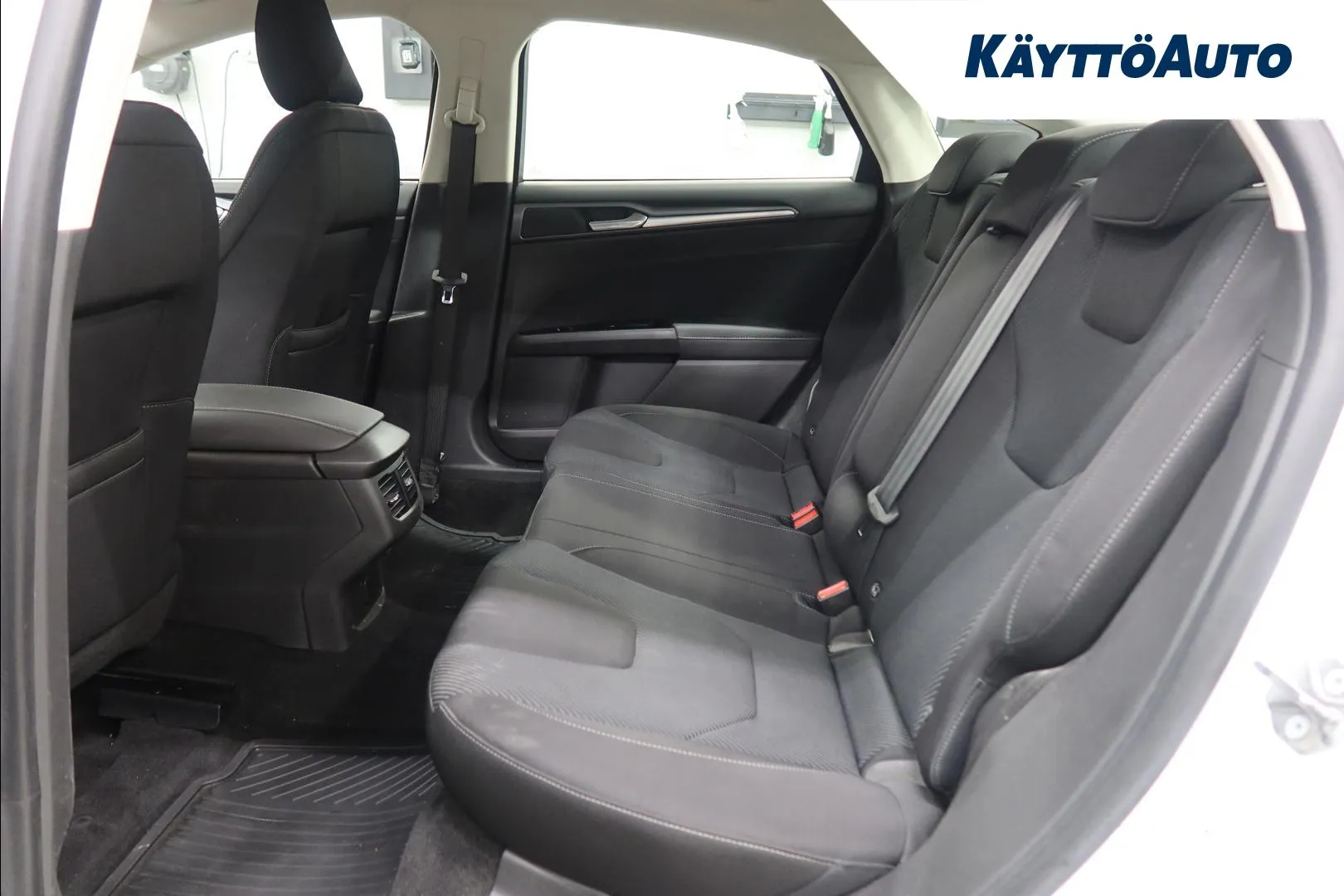 Ford Mondeo EPL-908 carousel image