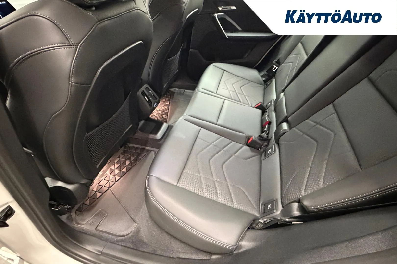 BMW X1 RVS-689 carousel image