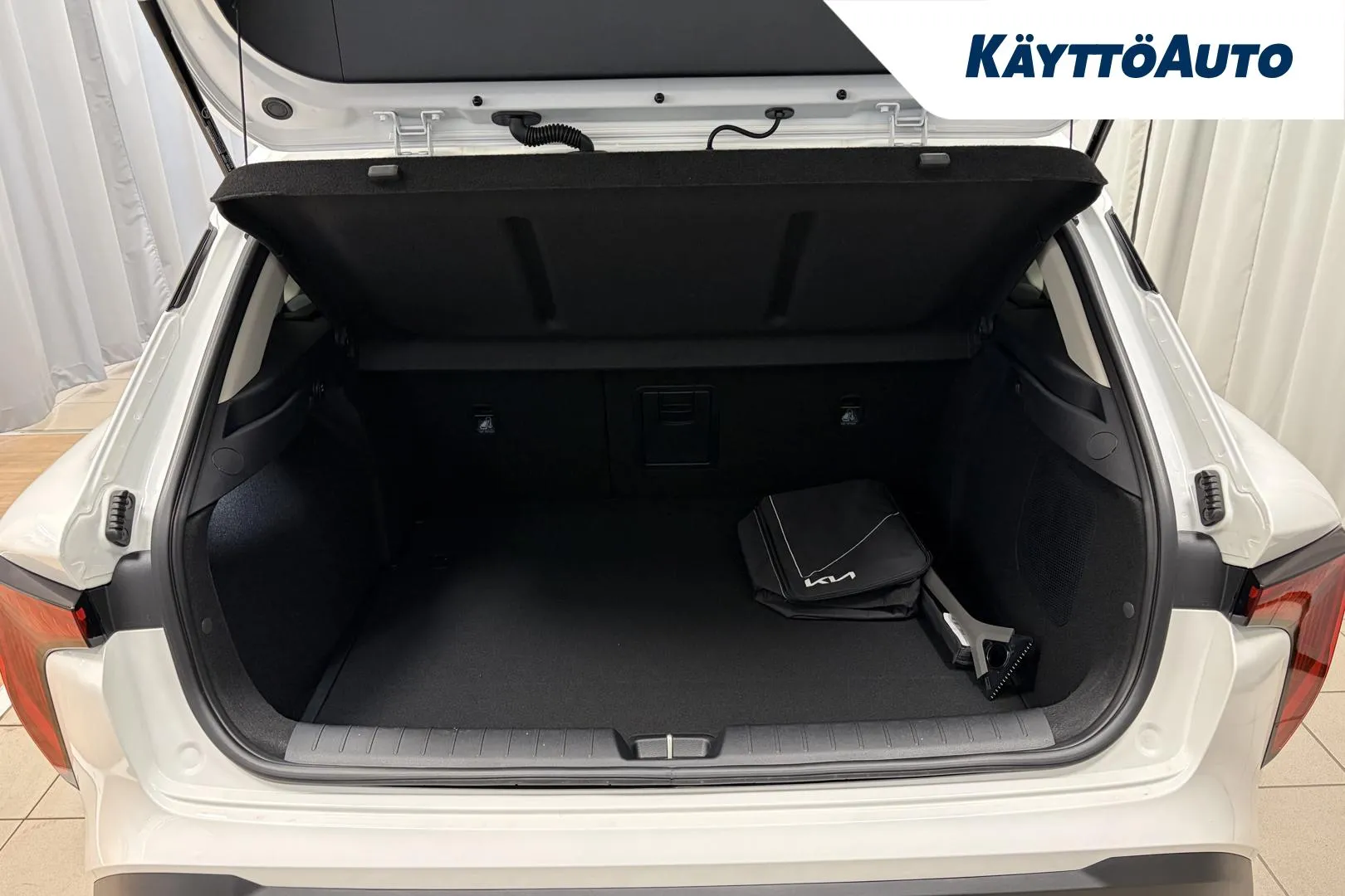 Kia K4 SRO-998 carousel image