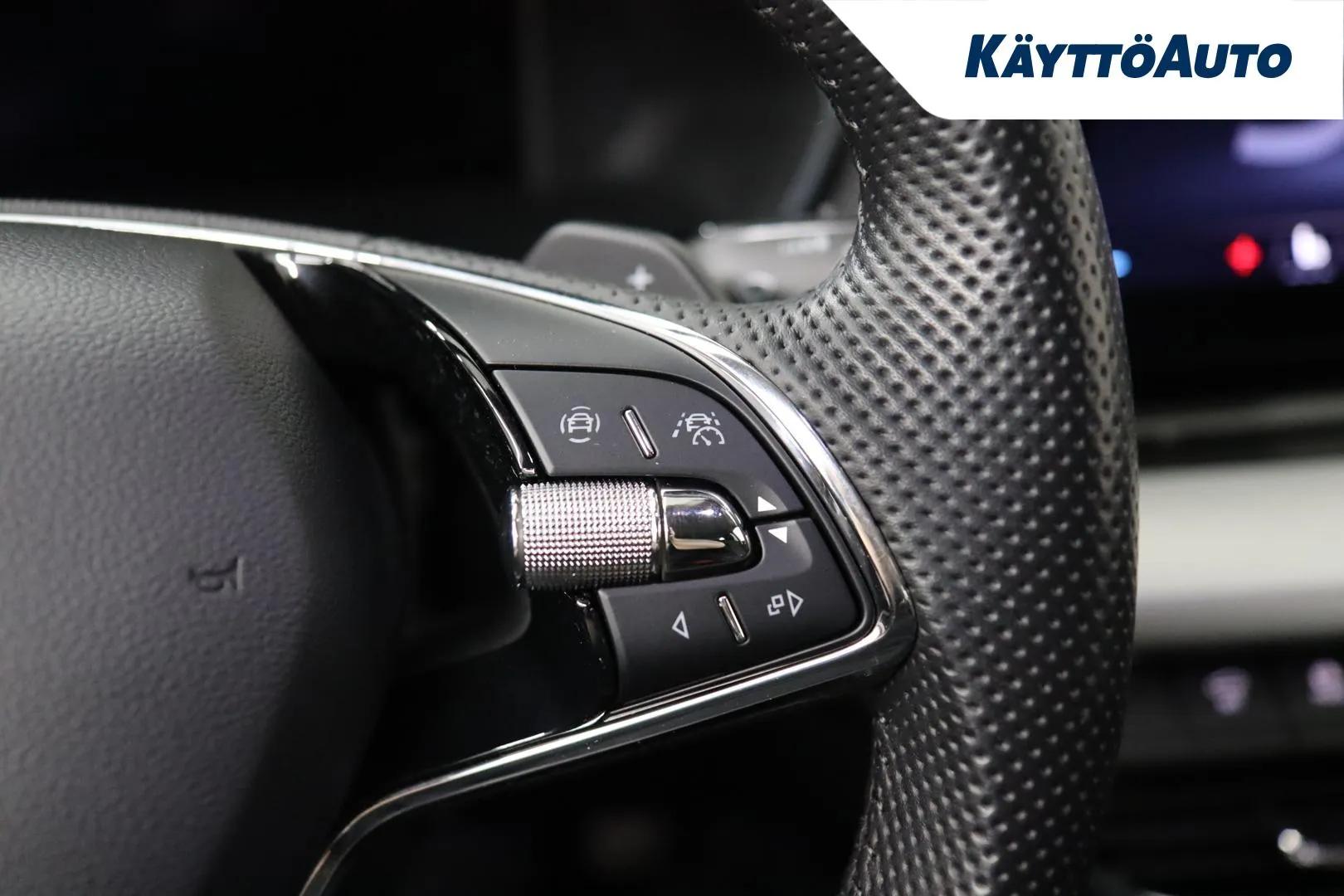 Skoda Octavia JMH-404 carousel image