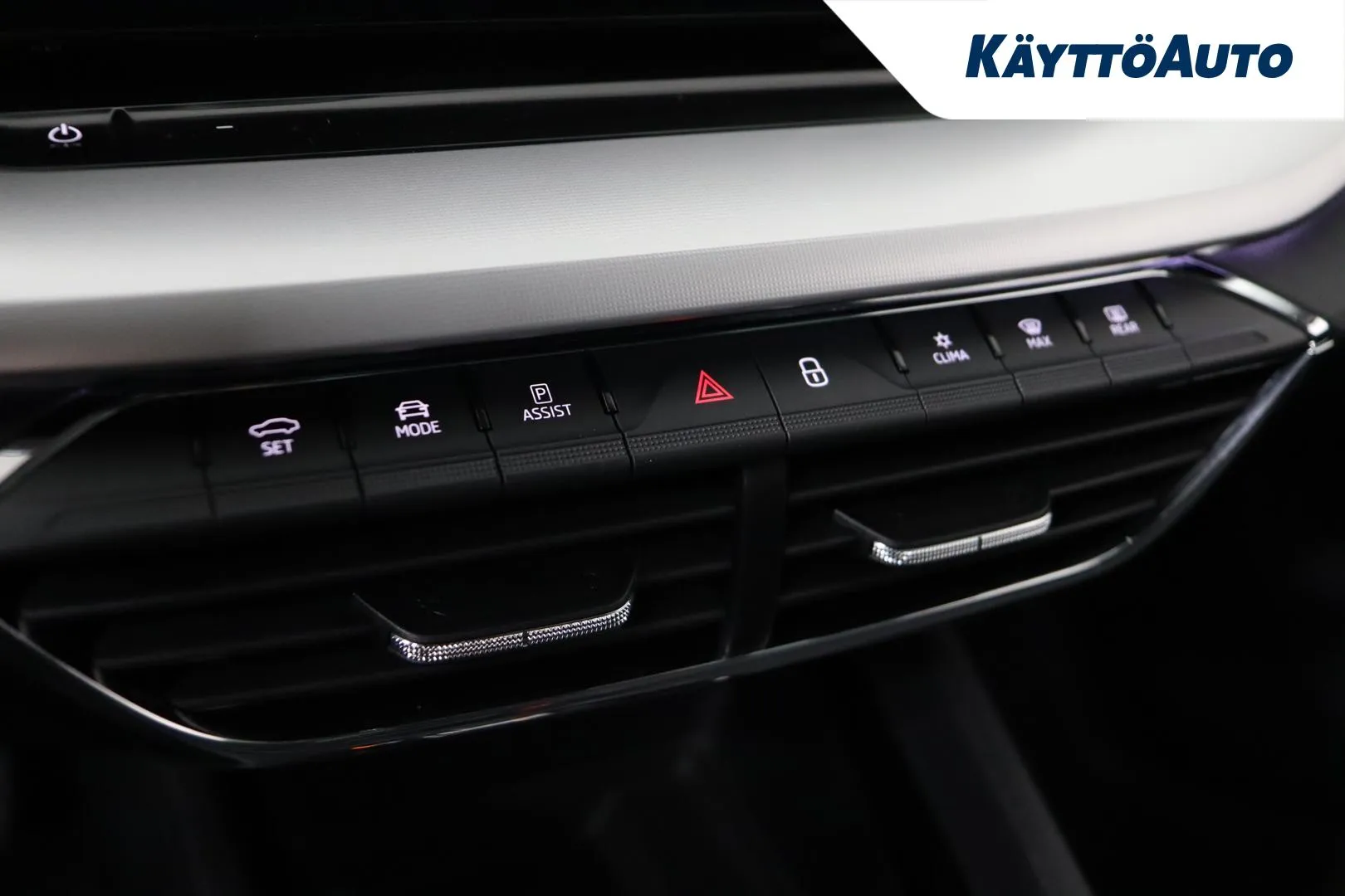 Skoda Octavia JMH-404 carousel image