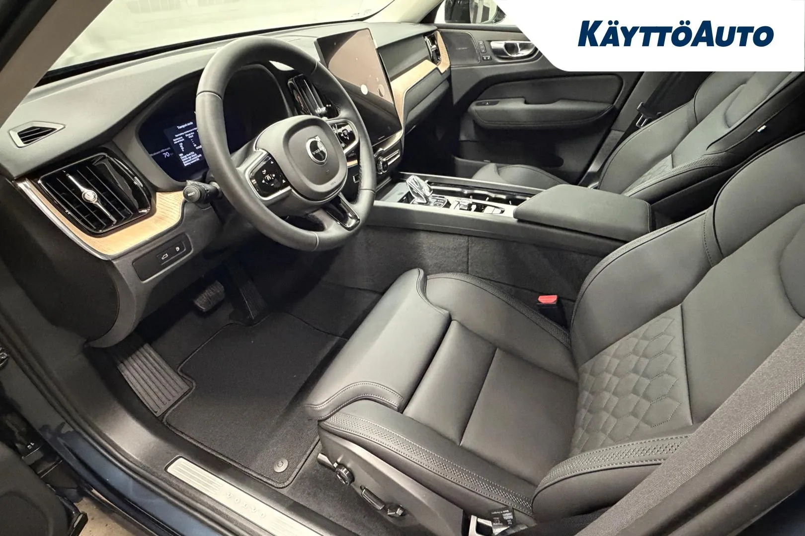 Volvo XC60 SRU-435 carousel image