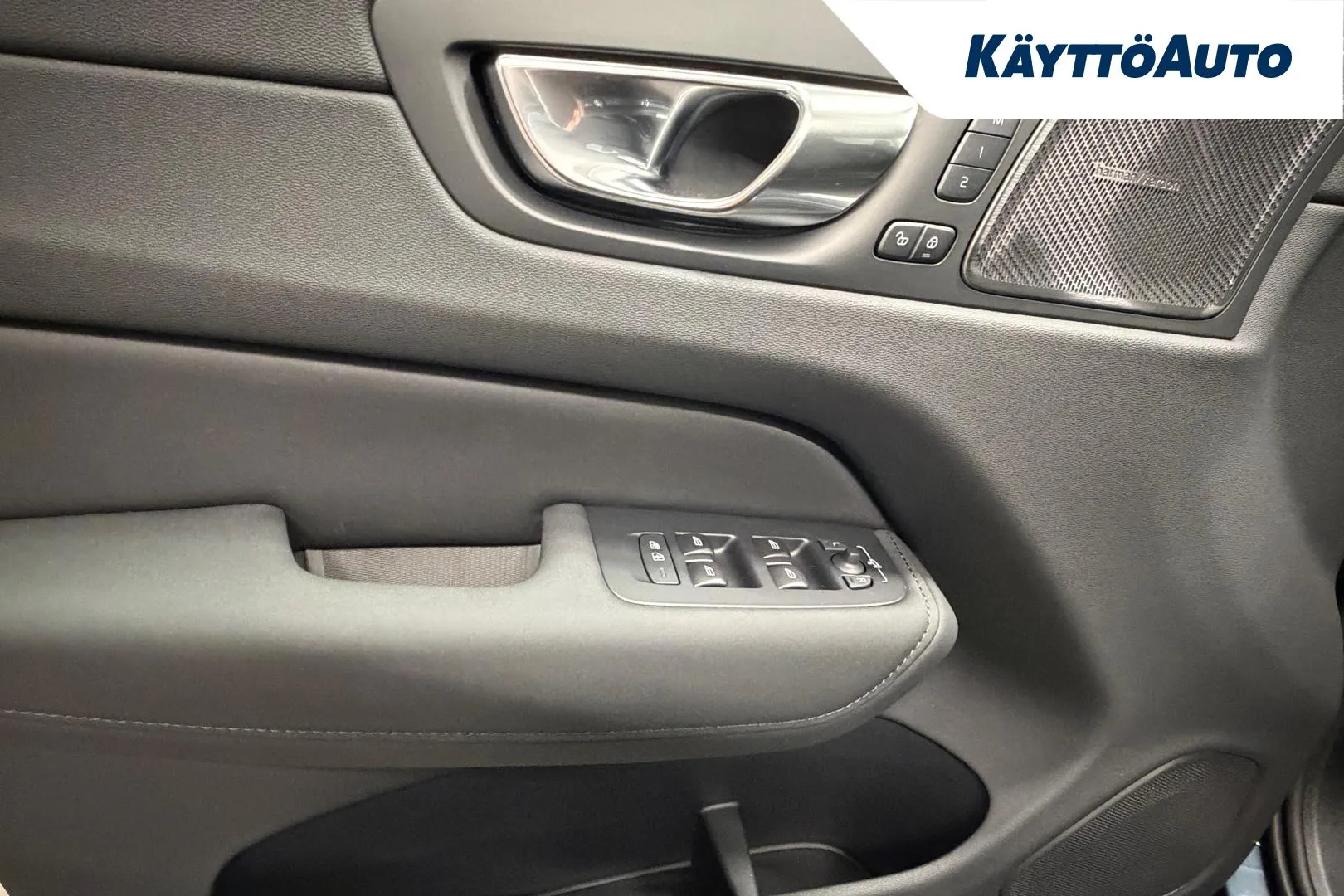 Volvo XC60 SRU-435 carousel image