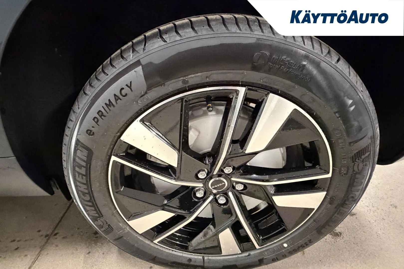 Volvo XC60 SRU-435 carousel image