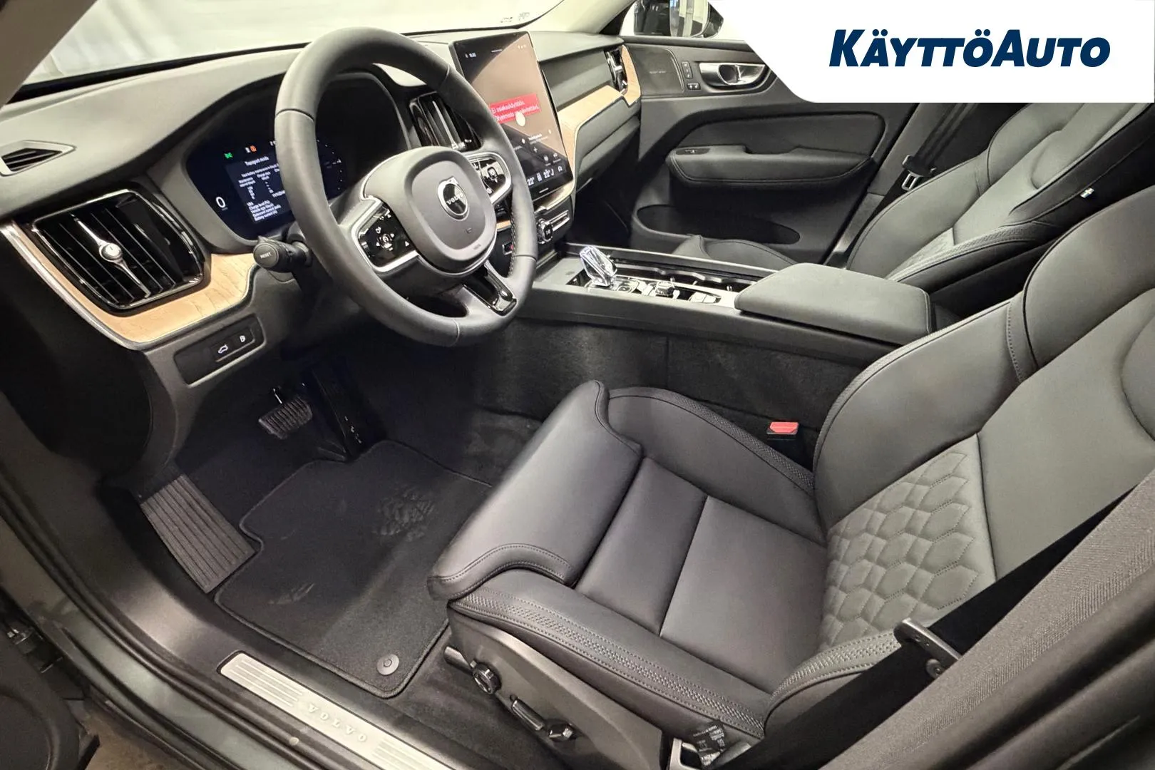 Volvo XC60 XTO-135 carousel image