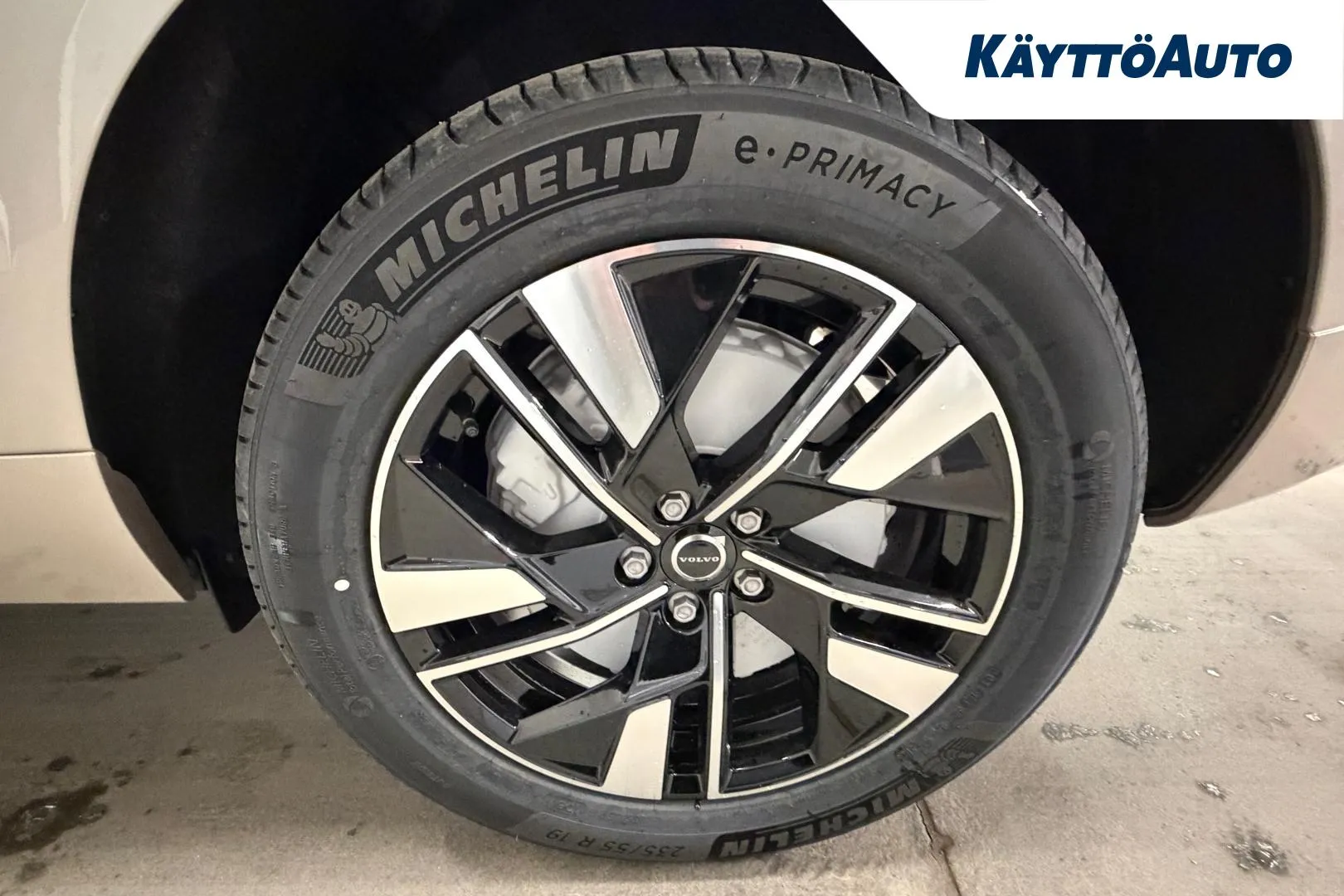 Volvo XC60 XTS-291 carousel image