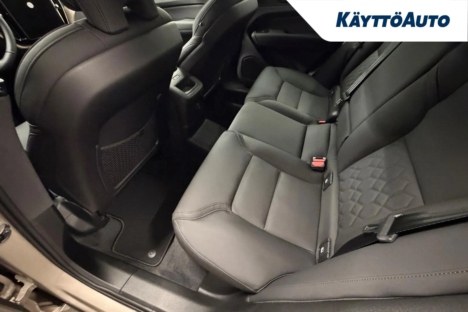 Volvo XC60 XTS-291 carousel image