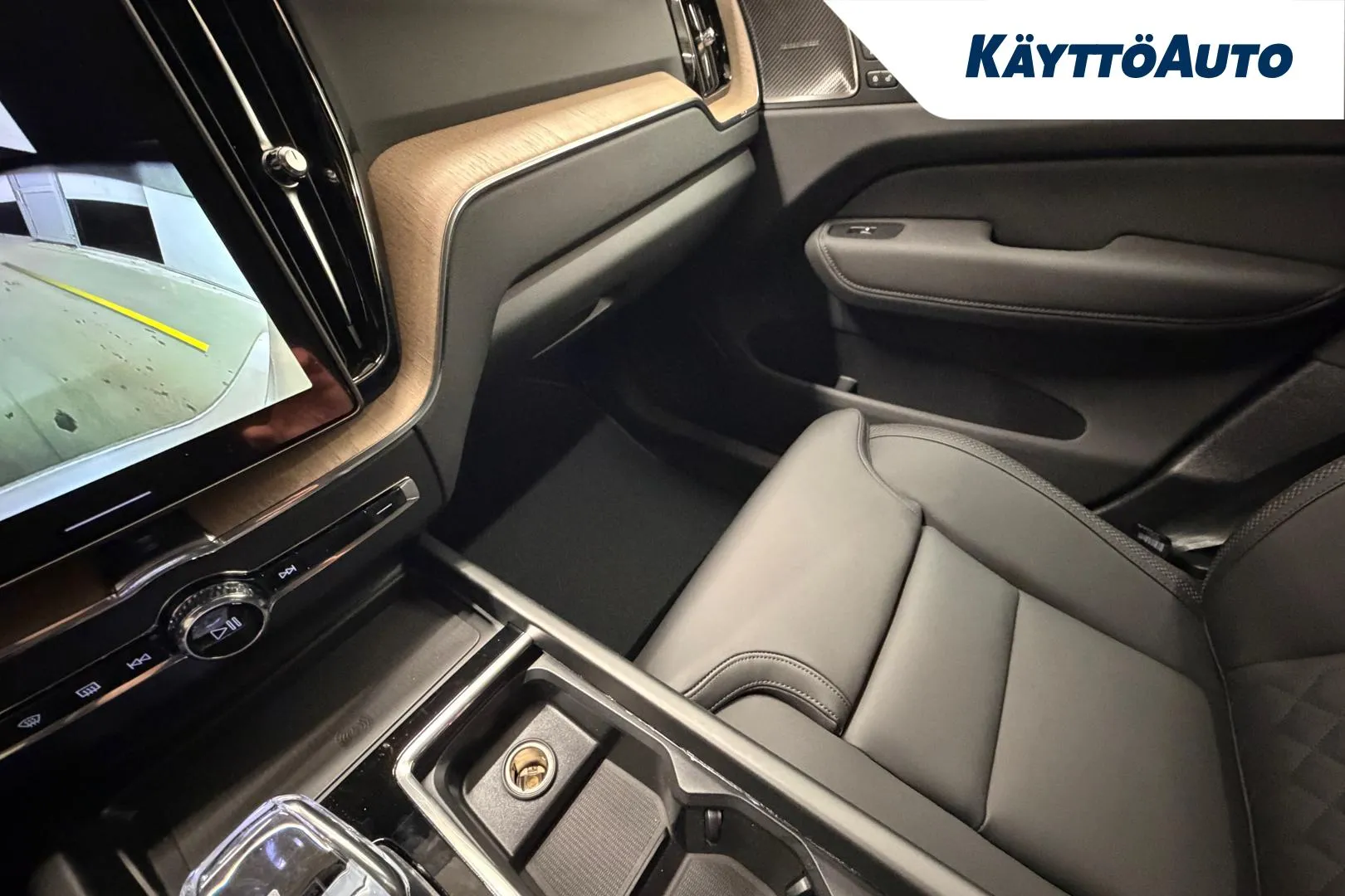 Volvo XC60 XTS-291 carousel image