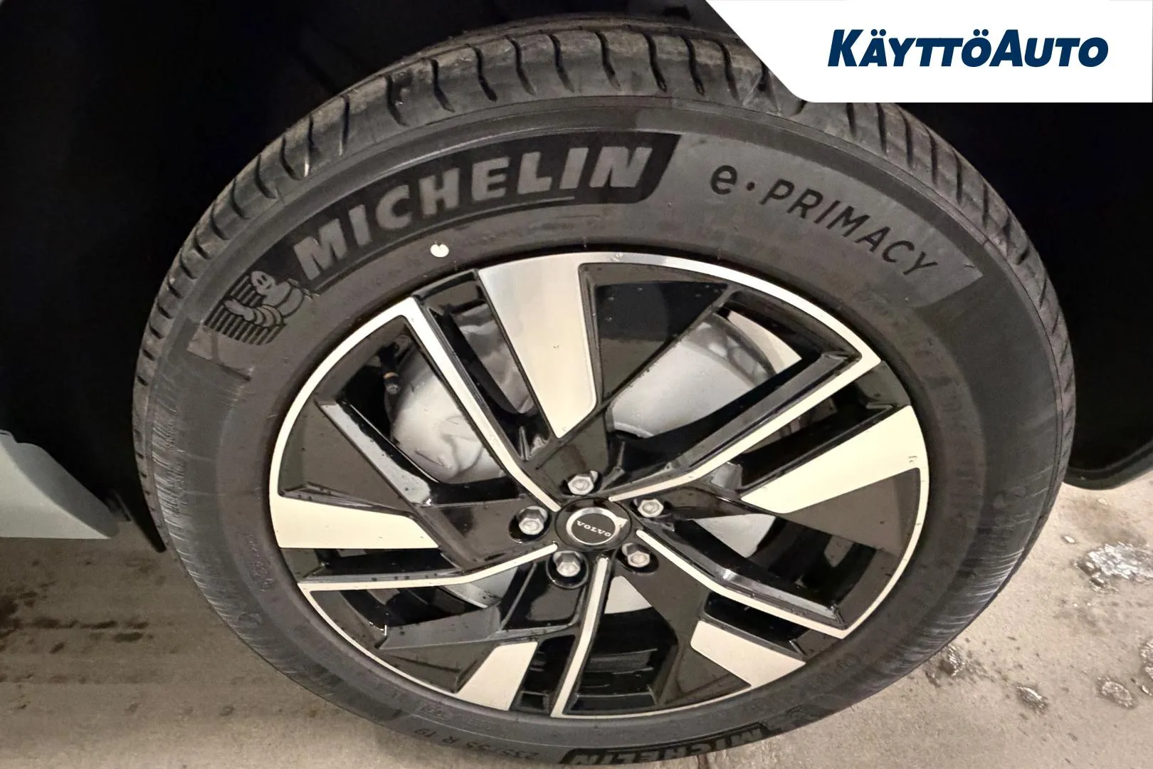 Volvo XC60 XTS-299 carousel image