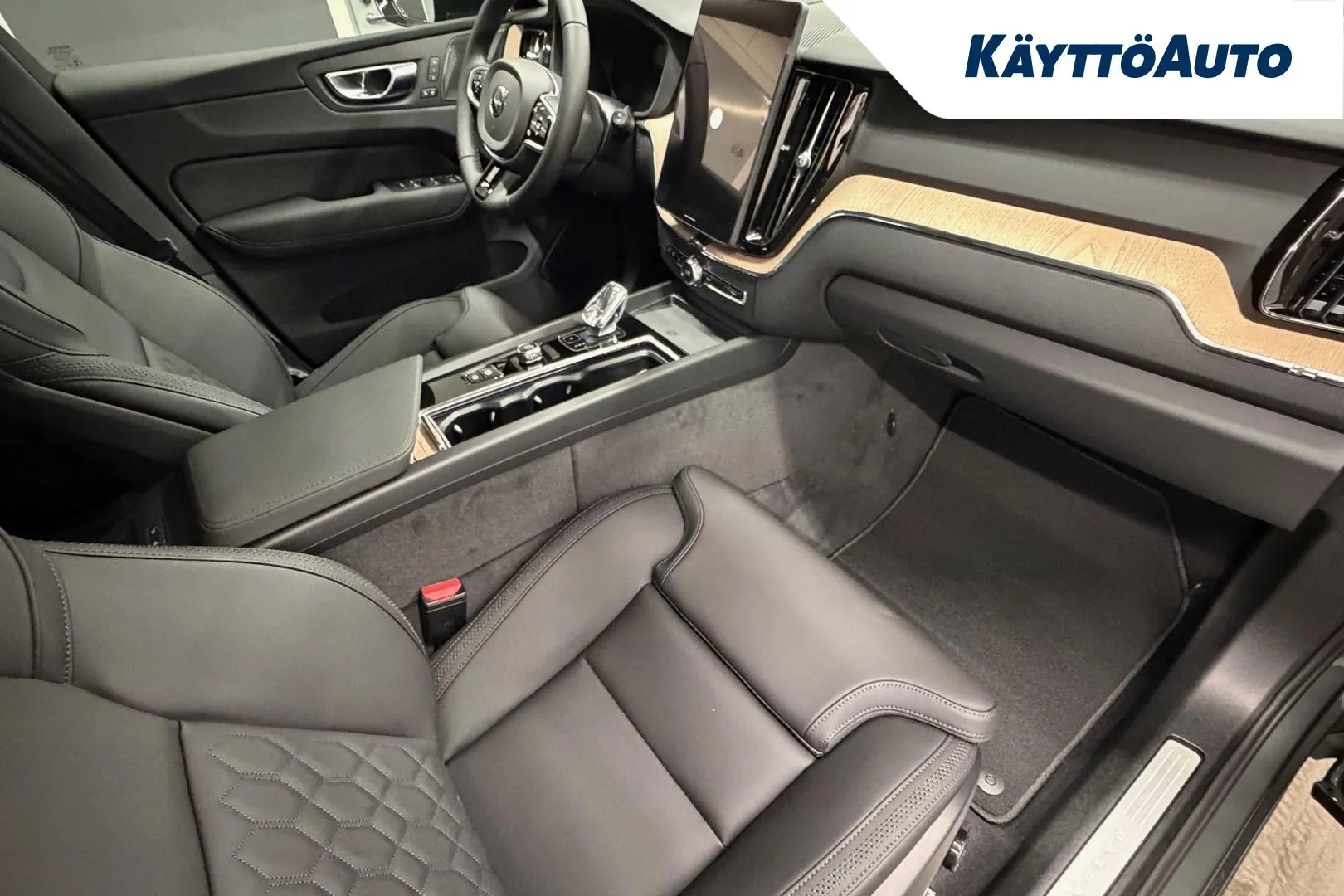 Volvo XC60 XTS-301 carousel image