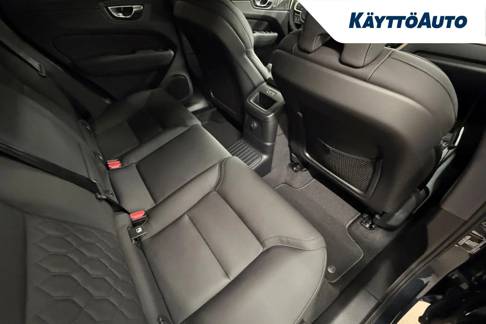 Volvo XC60 XTS-976 carousel image