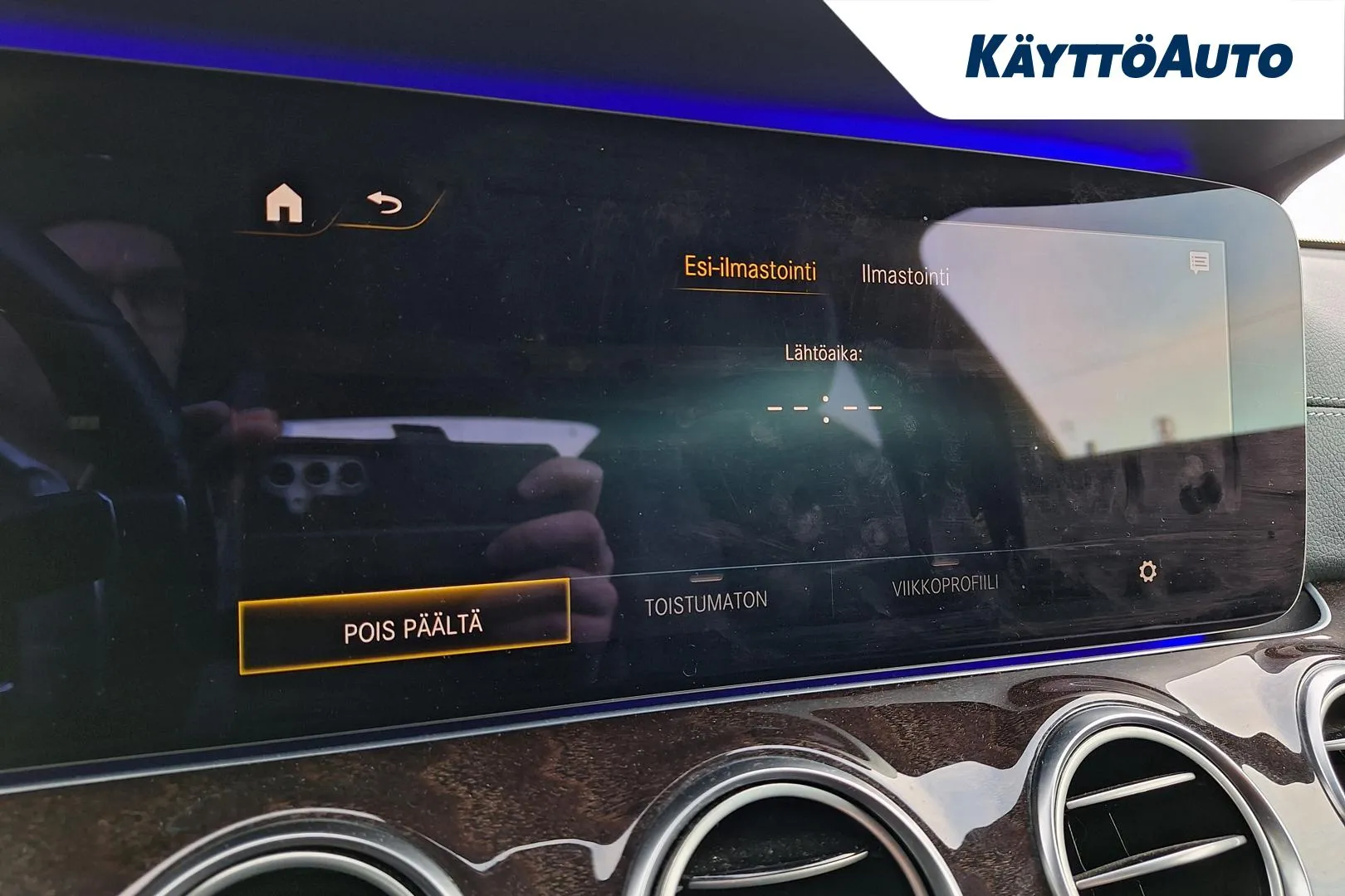 MERCEDES-BENZ E GON-410 carousel image