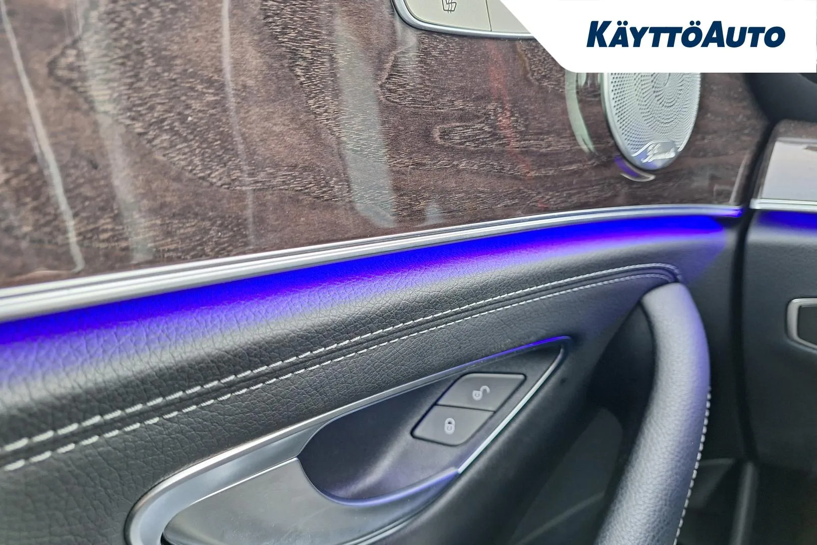 MERCEDES-BENZ E GON-410 carousel image