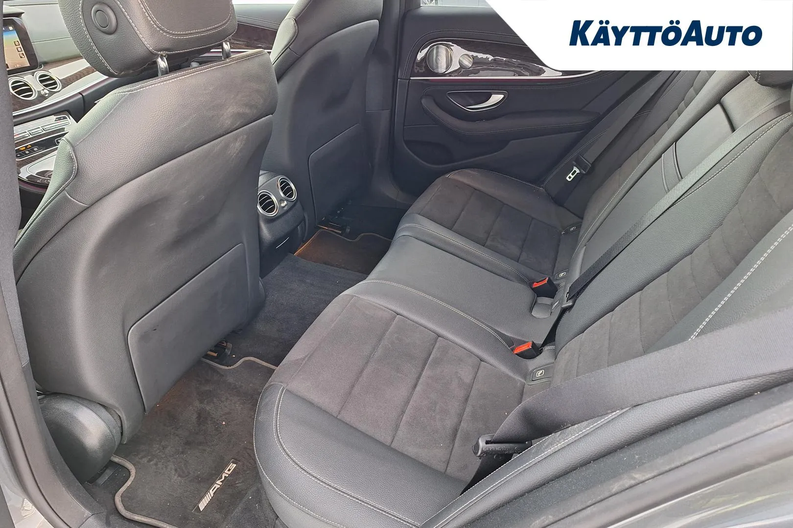 MERCEDES-BENZ E GON-410 carousel image