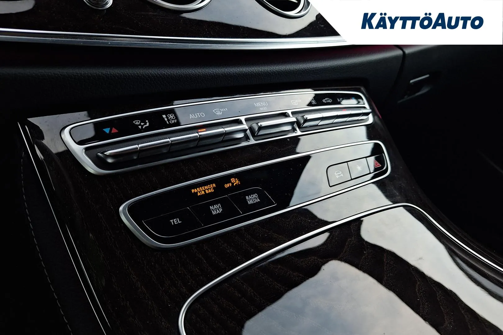 MERCEDES-BENZ E GON-410 carousel image