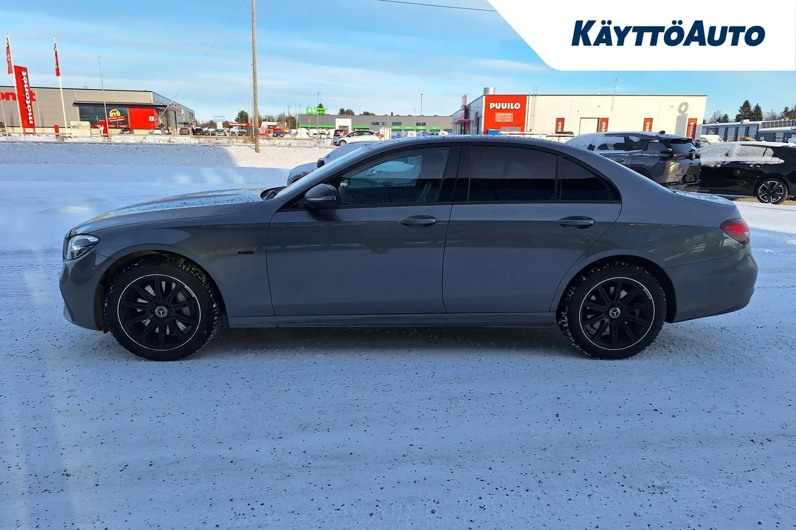 MERCEDES-BENZ E GON-410 carousel image