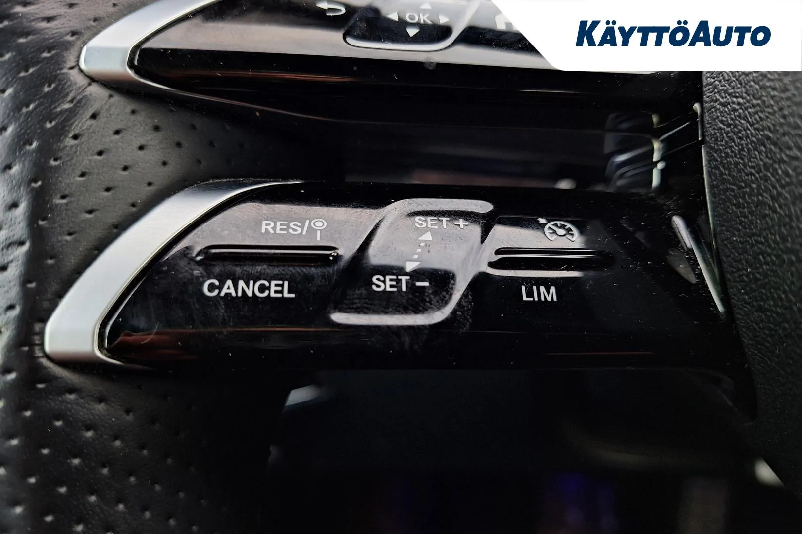 MERCEDES-BENZ E GON-410 carousel image