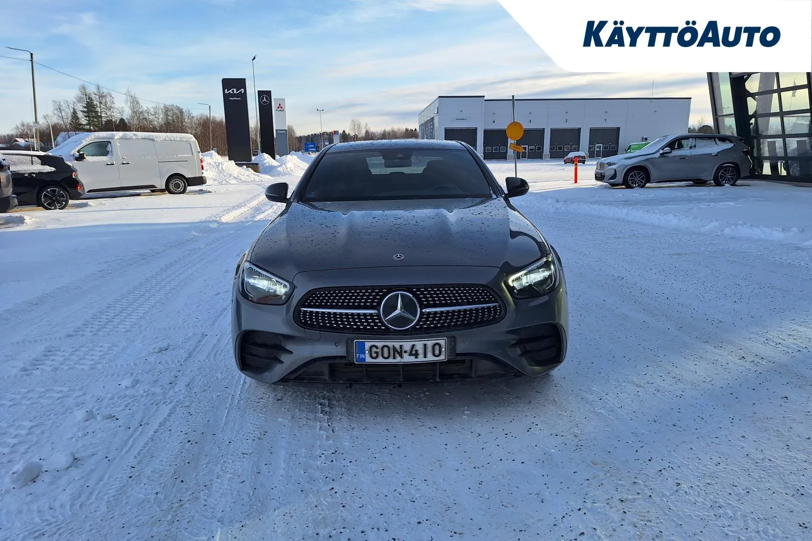 MERCEDES-BENZ E GON-410 carousel image