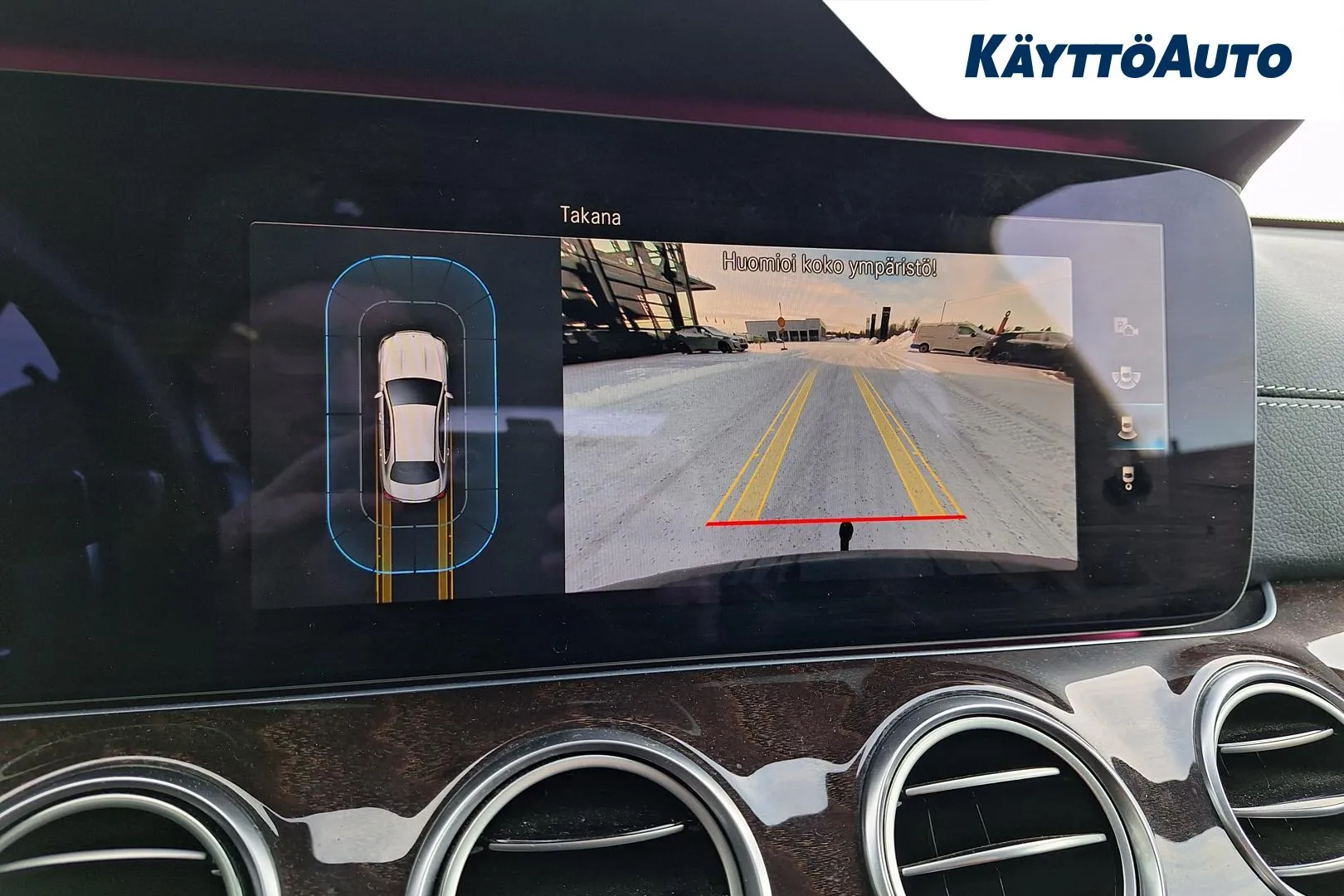 MERCEDES-BENZ E GON-410 carousel image