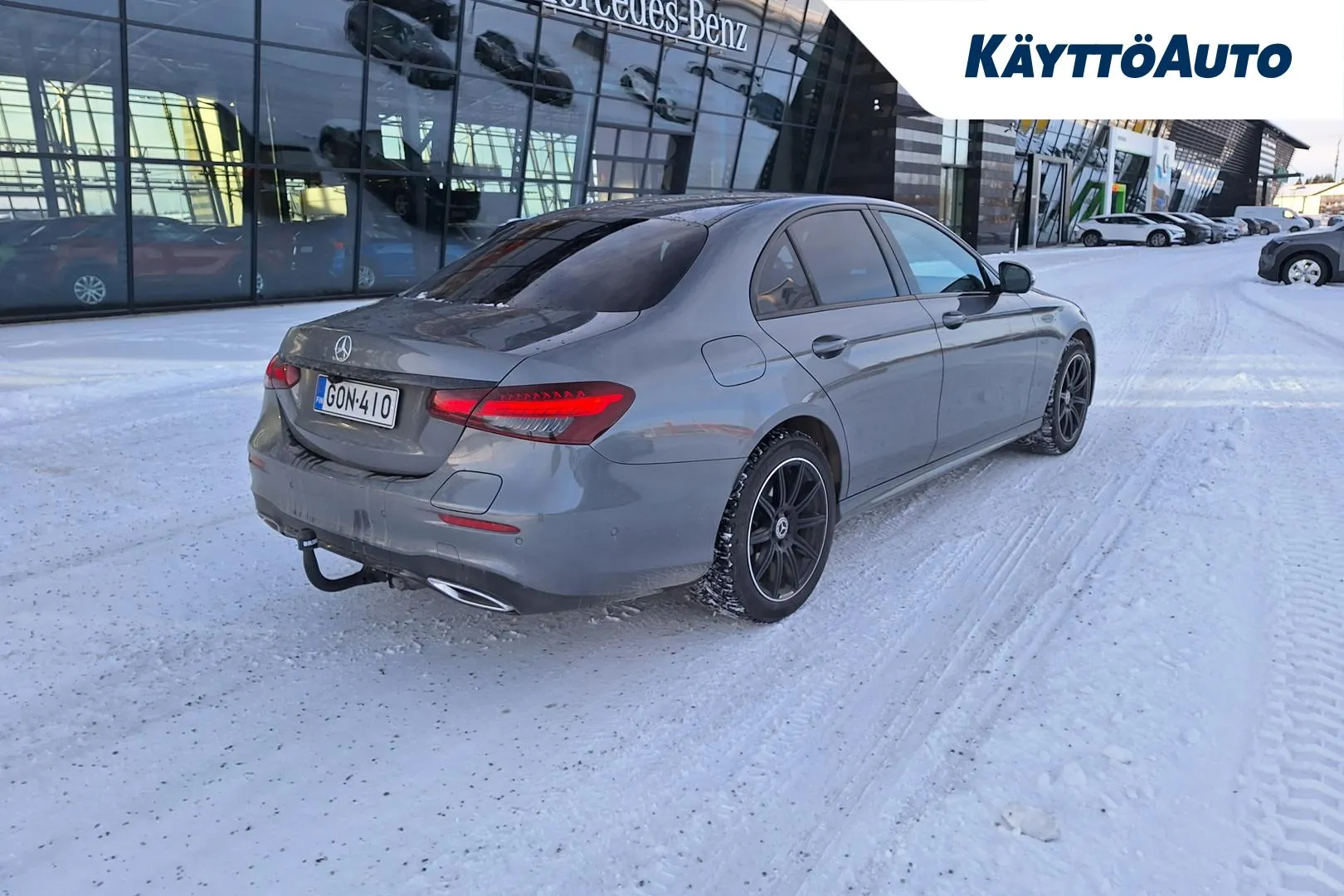 MERCEDES-BENZ E GON-410 carousel image