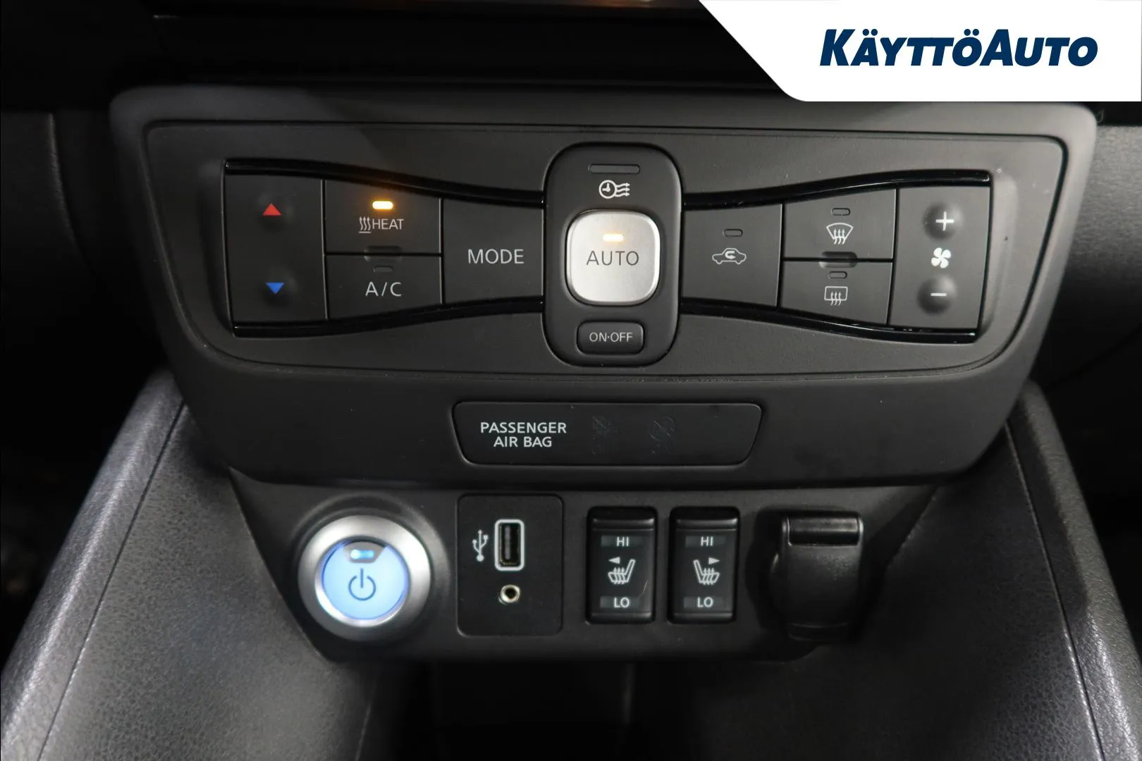 NISSAN Leaf YXL-937 carousel image