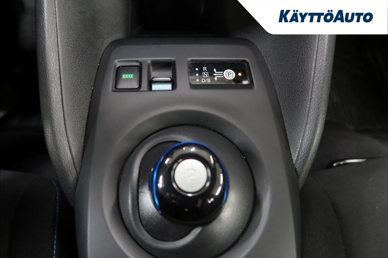 NISSAN Leaf YXL-937 carousel image