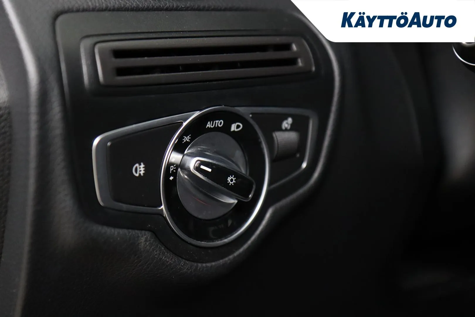 MERCEDES-BENZ GLC FNU-319 carousel image