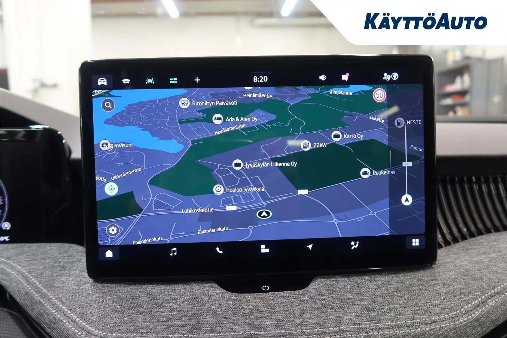 Skoda Superb JNH-497 carousel image