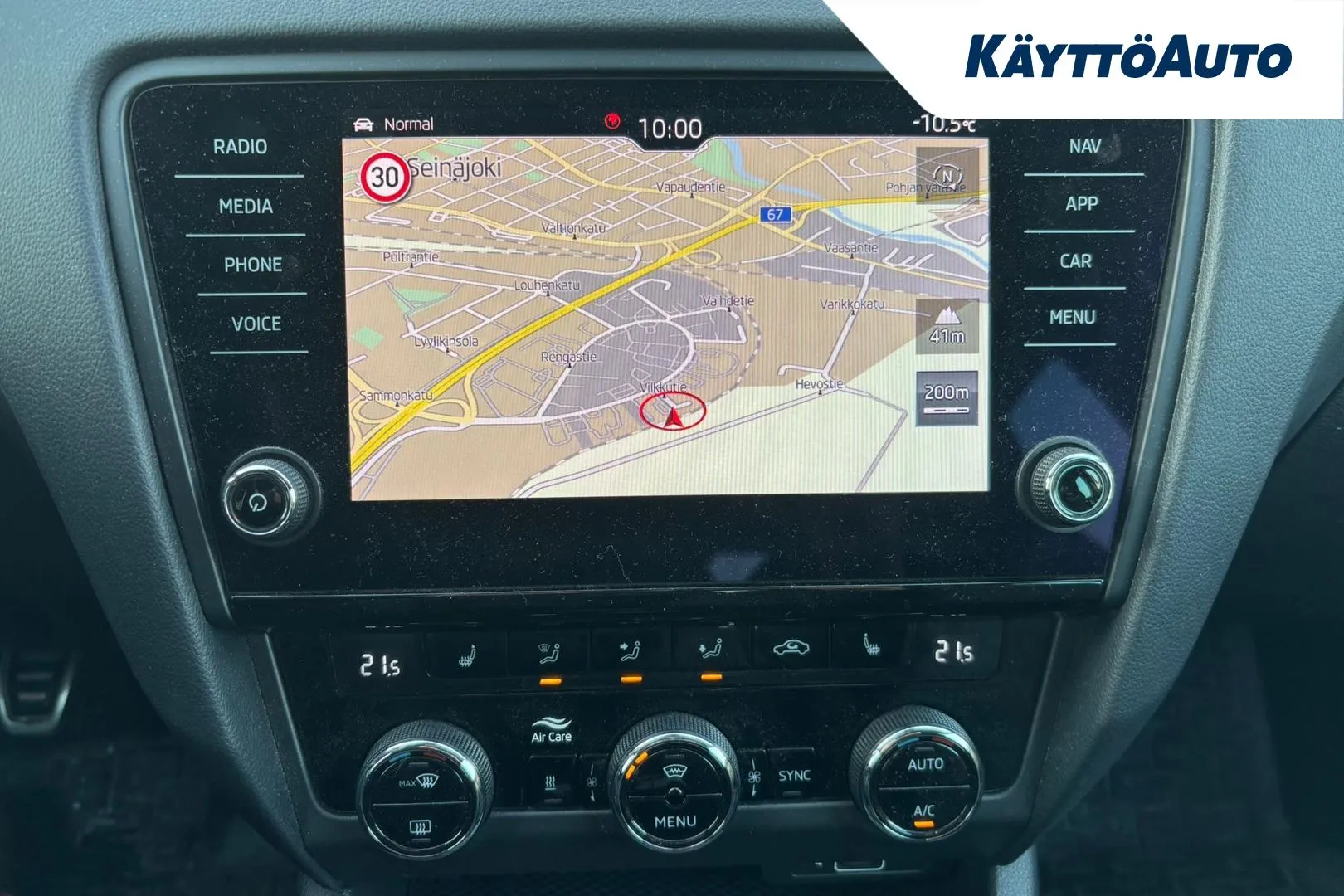 Skoda Octavia FNY-479 carousel image